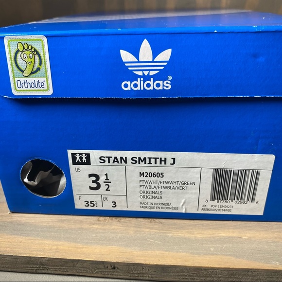 Adidas Stan Smith J White Sneakers 3.5 - Picture 13 of 13
